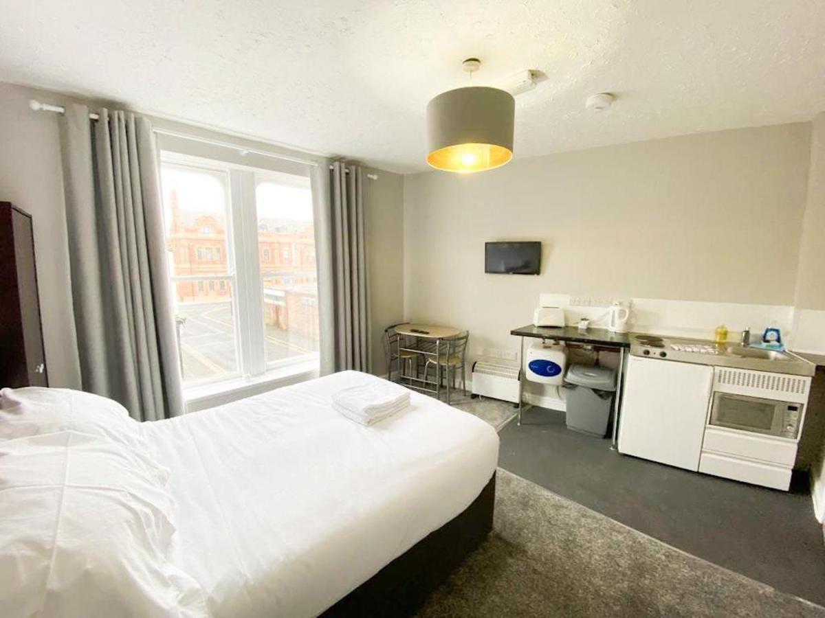 Oyo Studiotel Hartlepool Bagian luar foto