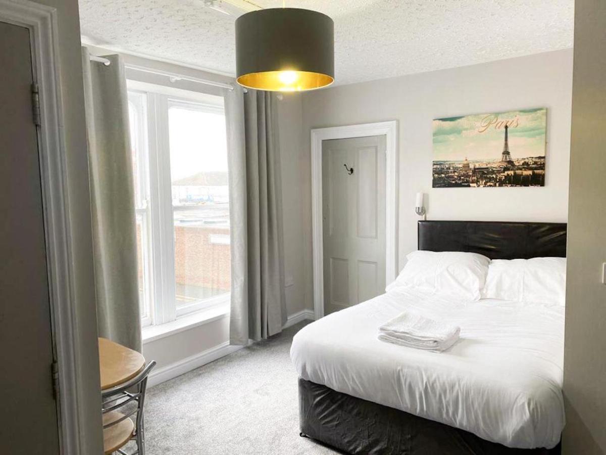 Oyo Studiotel Hartlepool Bagian luar foto