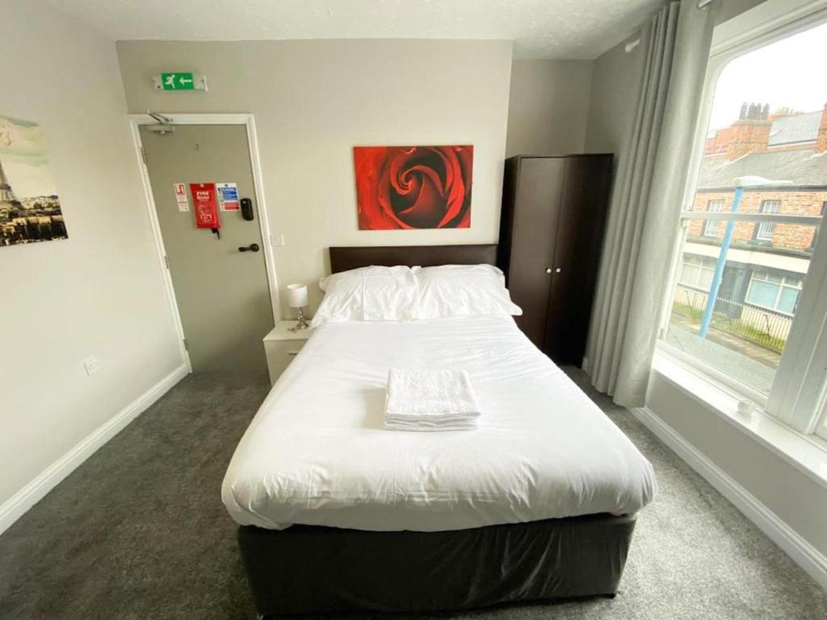 Oyo Studiotel Hartlepool Bagian luar foto